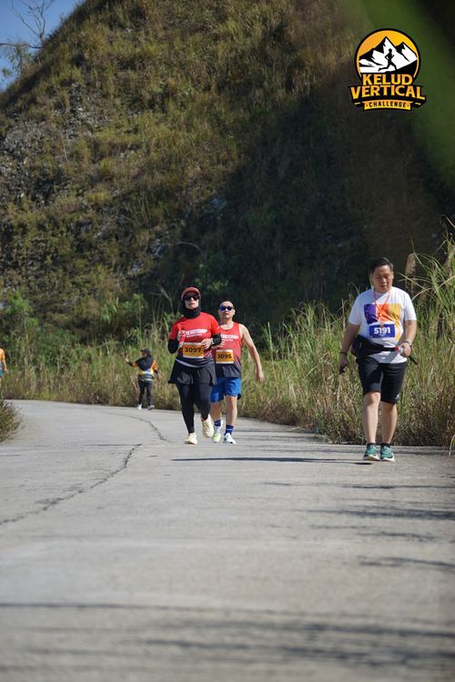 Race photo from Kelud Vertical Challenge 2024
