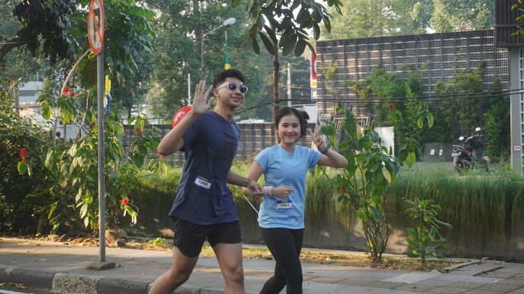 Race photo from Happy One Decade Unpad Runner