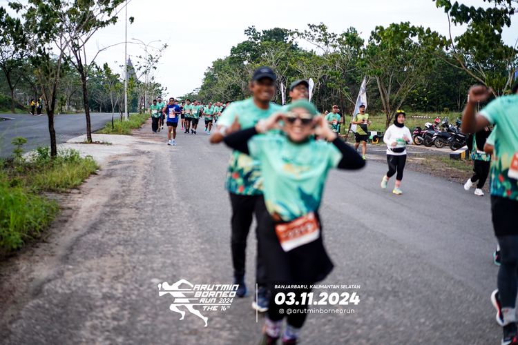 Race photo from Arutmin Borneo Run 2024