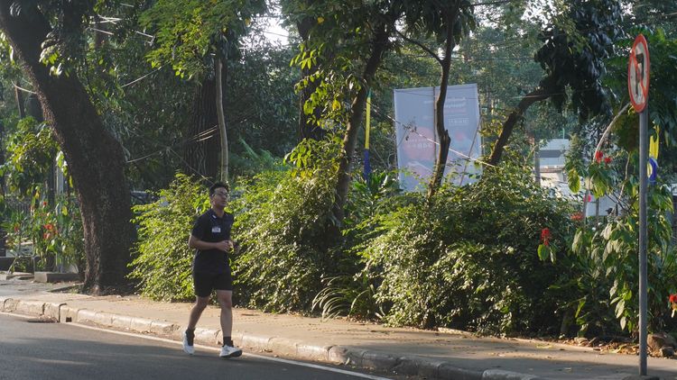 Race photo from Happy One Decade Unpad Runner