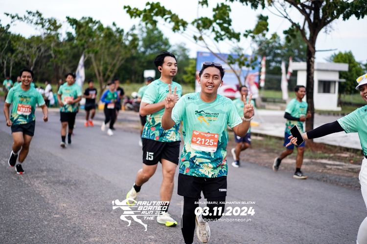 Race photo from Arutmin Borneo Run 2024