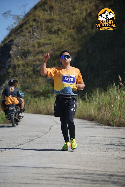 Race photo from Kelud Vertical Challenge 2024