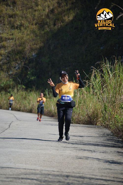 Race photo from Kelud Vertical Challenge 2024