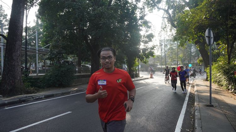 Race photo from Happy One Decade Unpad Runner