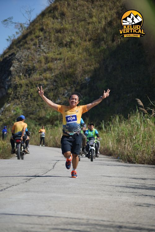 Race photo from Kelud Vertical Challenge 2024