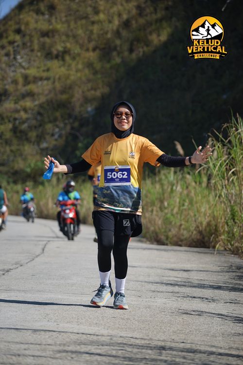 Race photo from Kelud Vertical Challenge 2024