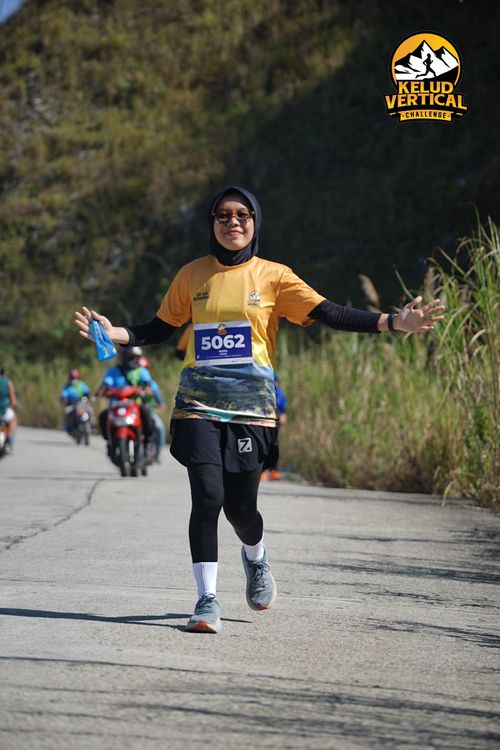 Race photo from Kelud Vertical Challenge 2024