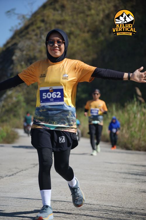 Race photo from Kelud Vertical Challenge 2024