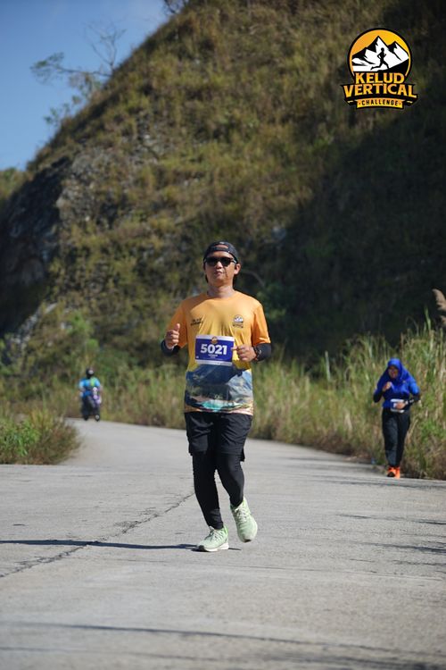 Race photo from Kelud Vertical Challenge 2024