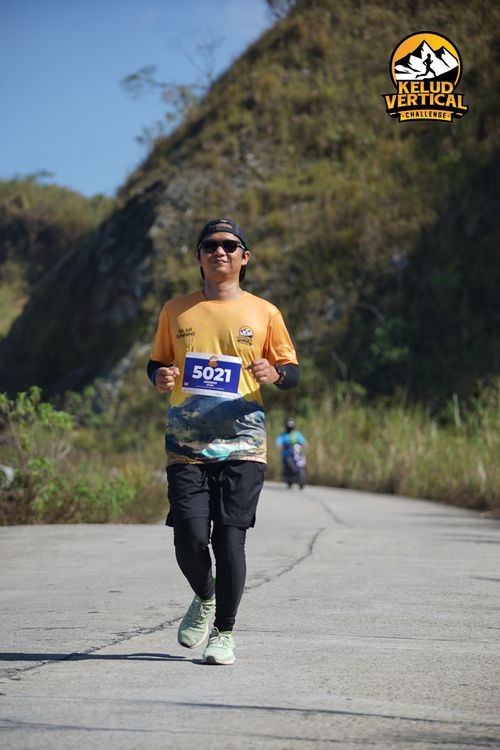 Race photo from Kelud Vertical Challenge 2024