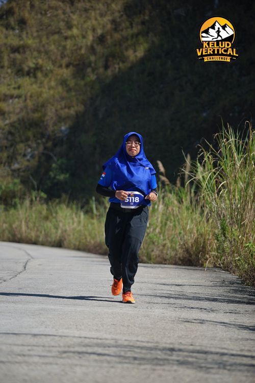 Race photo from Kelud Vertical Challenge 2024