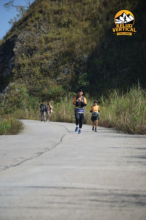 Race photo from Kelud Vertical Challenge 2024
