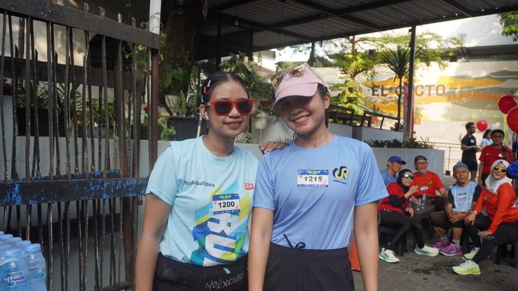Race photo from Happy One Decade Unpad Runner