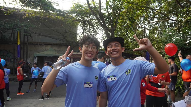 Race photo from Happy One Decade Unpad Runner