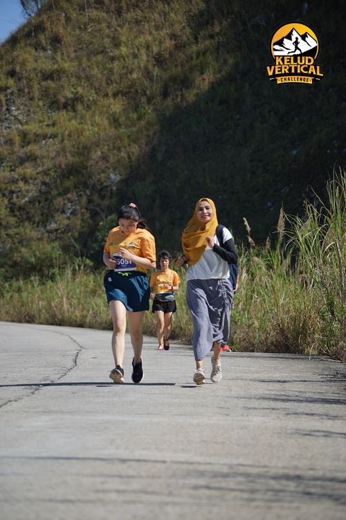 Race photo from Kelud Vertical Challenge 2024
