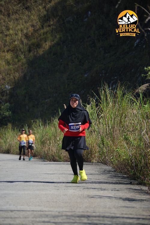Race photo from Kelud Vertical Challenge 2024