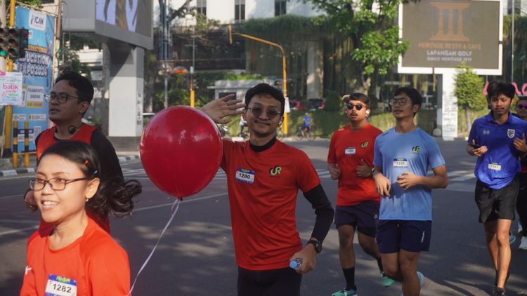 Race photo from Happy One Decade Unpad Runner