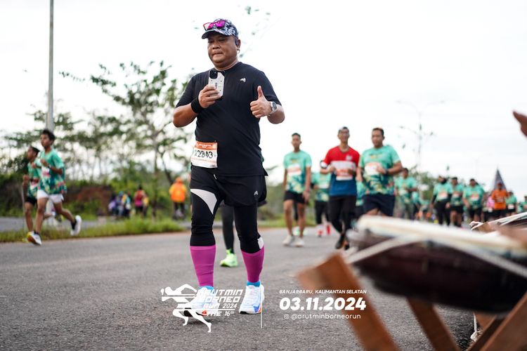 Race photo from Arutmin Borneo Run 2024
