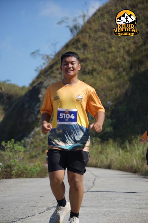 Race photo from Kelud Vertical Challenge 2024