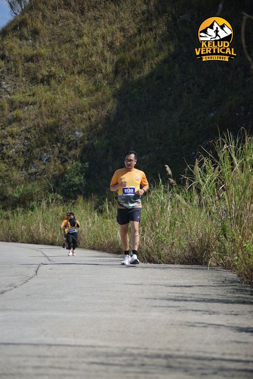 Race photo from Kelud Vertical Challenge 2024