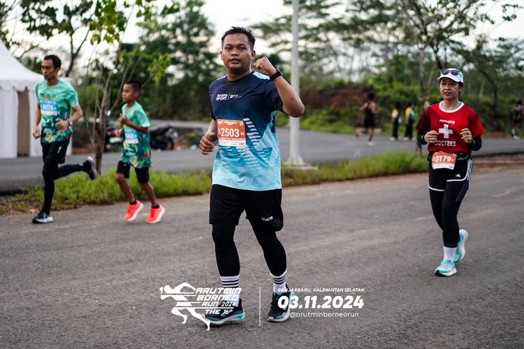 Race photo from Arutmin Borneo Run 2024
