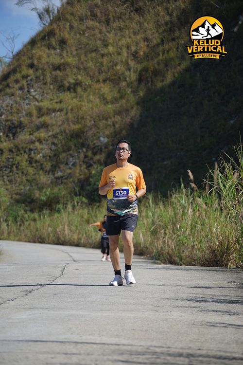 Race photo from Kelud Vertical Challenge 2024