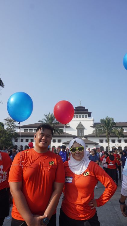 Race photo from Happy One Decade Unpad Runner