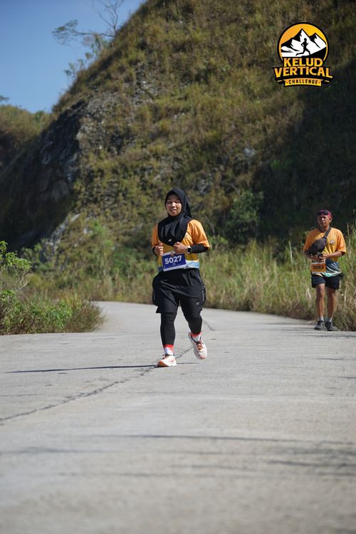 Race photo from Kelud Vertical Challenge 2024