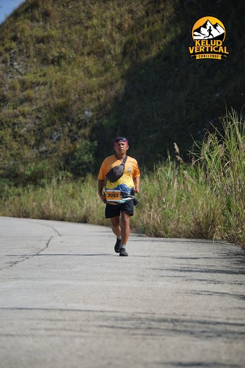 Race photo from Kelud Vertical Challenge 2024