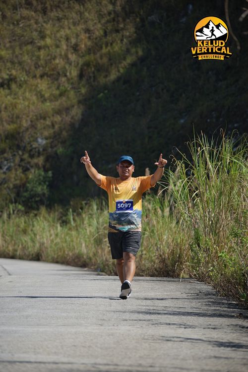 Race photo from Kelud Vertical Challenge 2024