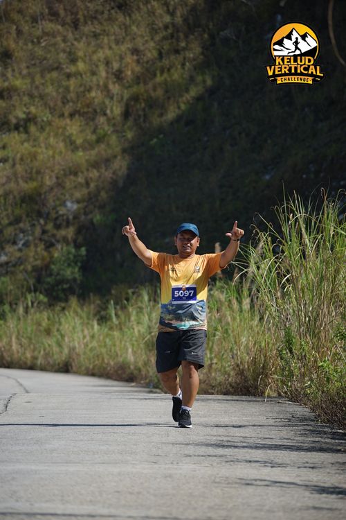 Race photo from Kelud Vertical Challenge 2024