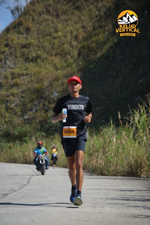Race photo from Kelud Vertical Challenge 2024