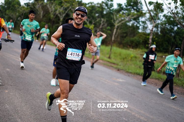 Race photo from Arutmin Borneo Run 2024