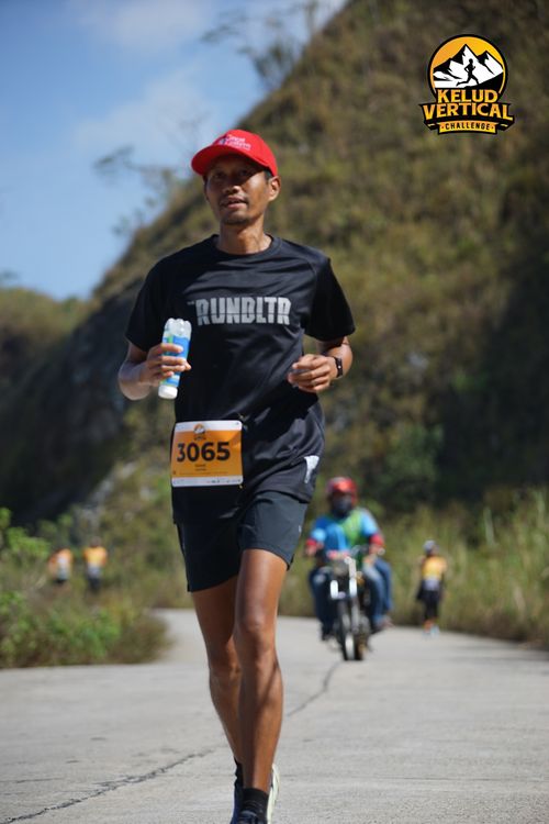 Race photo from Kelud Vertical Challenge 2024