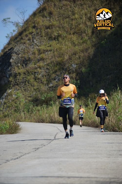 Race photo from Kelud Vertical Challenge 2024
