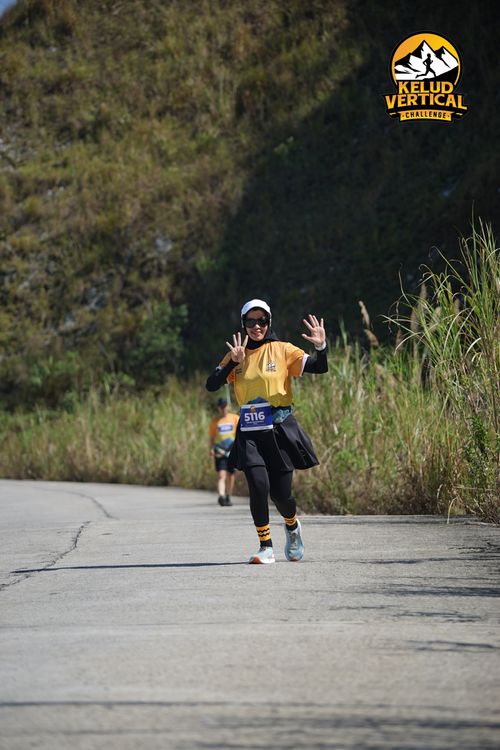 Race photo from Kelud Vertical Challenge 2024