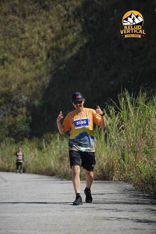 Race photo from Kelud Vertical Challenge 2024