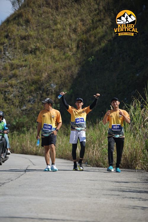 Race photo from Kelud Vertical Challenge 2024