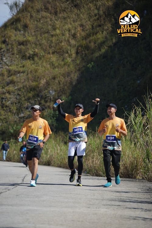 Race photo from Kelud Vertical Challenge 2024