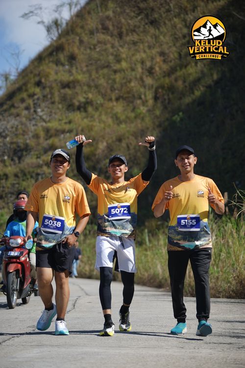 Race photo from Kelud Vertical Challenge 2024