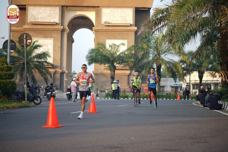 Race photo from Kediri Half Marathon 2024