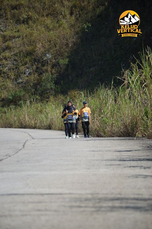 Race photo from Kelud Vertical Challenge 2024