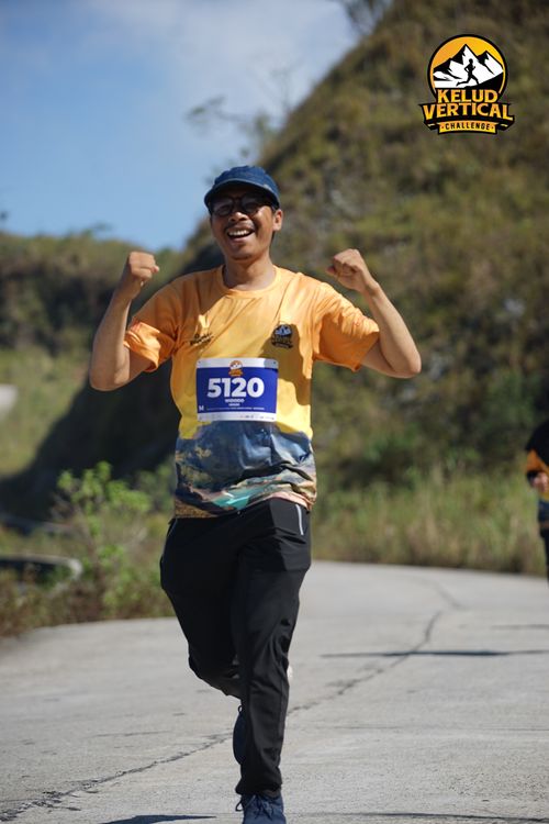 Race photo from Kelud Vertical Challenge 2024