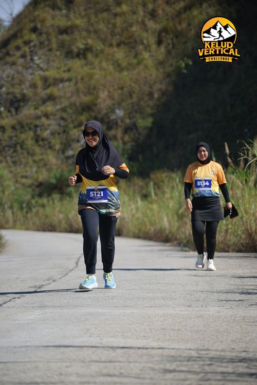 Race photo from Kelud Vertical Challenge 2024
