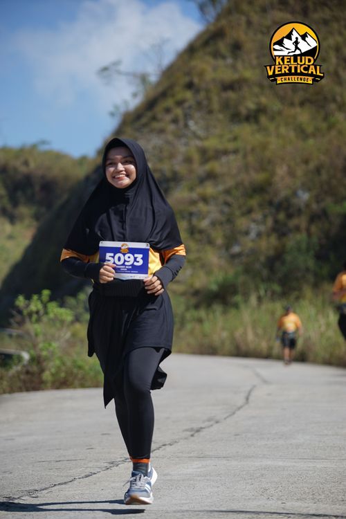 Race photo from Kelud Vertical Challenge 2024