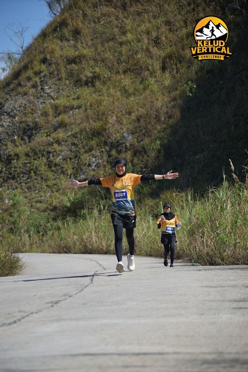 Race photo from Kelud Vertical Challenge 2024