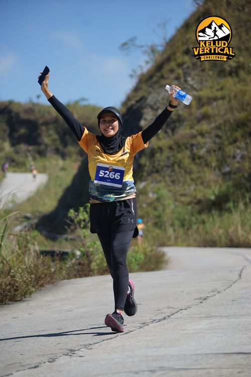 Race photo from Kelud Vertical Challenge 2024