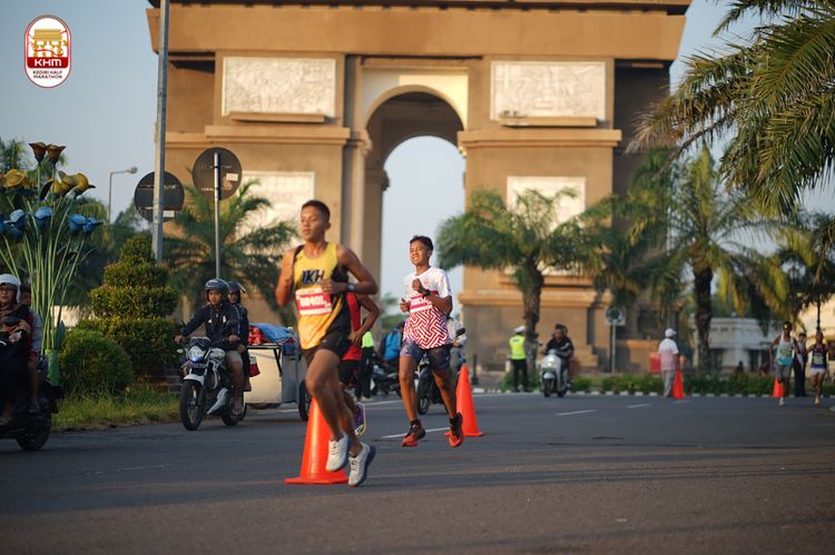 Race photo from Kediri Half Marathon 2024