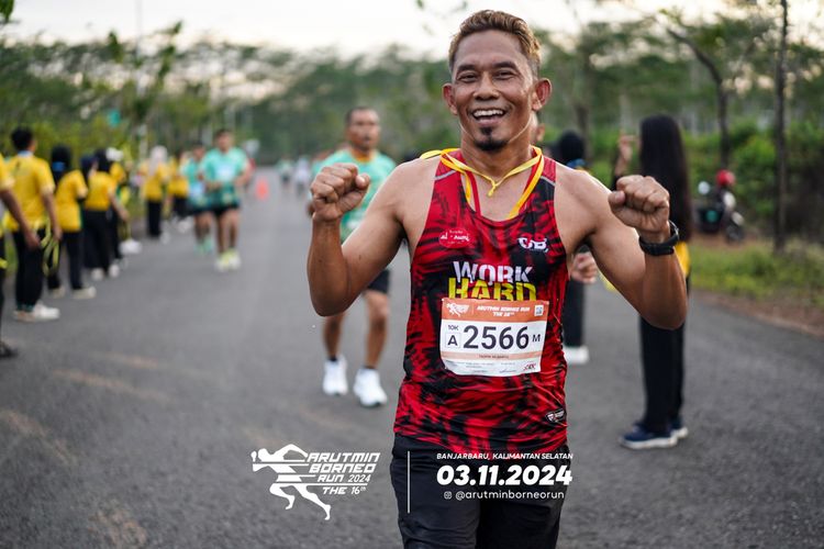 Race photo from Arutmin Borneo Run 2024