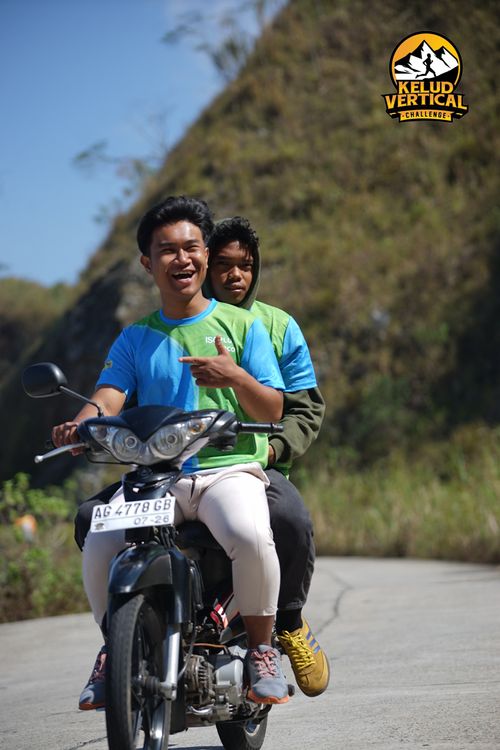 Race photo from Kelud Vertical Challenge 2024